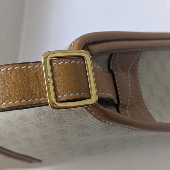 Gucci GG Vintage Sherry Crossbody bag - Picture 8 of 15